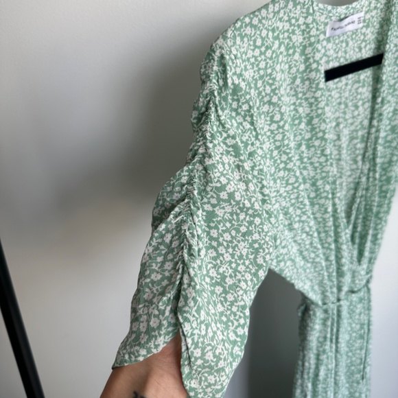 Faithful The Brand Wrap dress - Picture 3 of 5